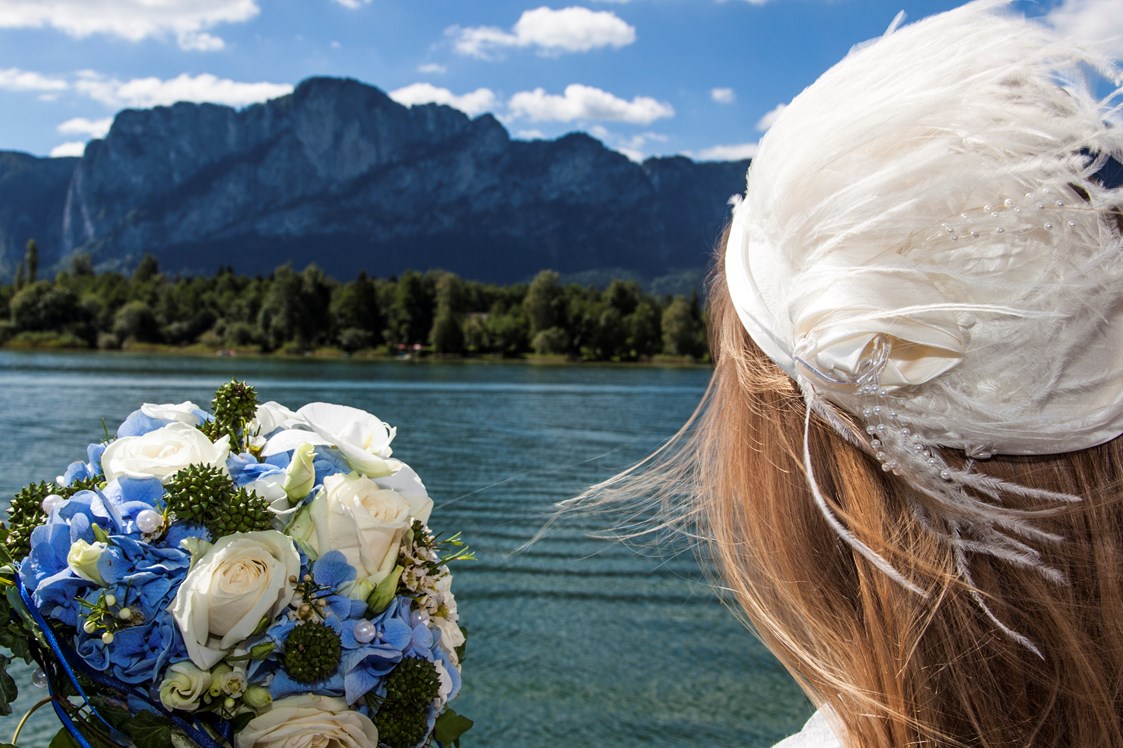 Hochzeit: Traumkulisse für die Traumhochzeit an Bord - Mondsee Schifffahrt Hemetsberger