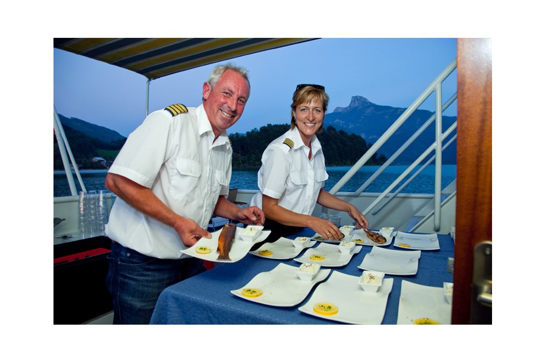 Hochzeit: Fishing Captain's Dinner an Bord des Eventschiff "Herzog Odilo" - Mondsee Schifffahrt Hemetsberger