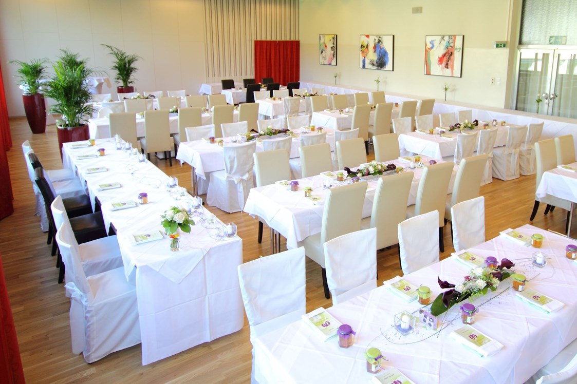 Hochzeit: Saal Europe für bis zu 140 Personen  - College Garden Hotel - Event- & Seminarhotel Bad Vöslau