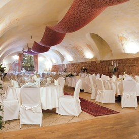 Hochzeit: Wittelsbachkeller Blick zum Hof - Hotel Schloss Edesheim