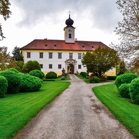 Hochzeit: Schloss Altenhof / Schloßgärtnerei Altenhof