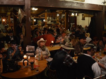 Cowboy-Club-Regensburg 1960 e.V Angaben zu den Festsälen Saloon