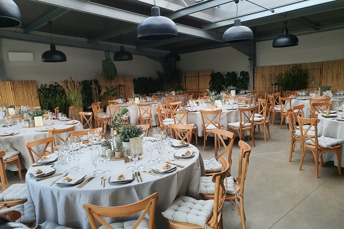 Hochzeit: Elliots Cafe's Gartenhaus 