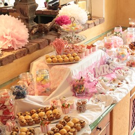 Hochzeit: Wenn das Brautpaar besonders "süß" ist - Candybar! :-) - Hotel Prägant