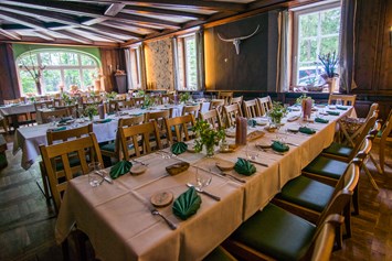 Hochzeit: Im Saal ist platz für bis zu 55 Personen - Bergwirtschaft Bieleboh Restaurant & Hotel