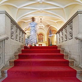 Hochzeit: Willkommen im Schlosshotel Villa Westerberge. Das Eingangsportal ist ein Blickfang und zugleich ein beliebtes Fotomotiv.  - Schlosshotel Villa Westerberge