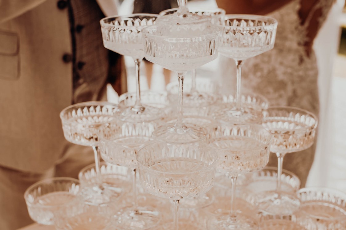Hochzeit: Unser Champagner Empfang mit Pyramide - Kitchen & Soul