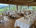 Hochzeit: Panorama-Saal mit Holzboden, Tanzfläche - Das Salzburgblick