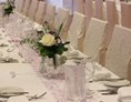 Hochzeit: Saal mit Hussen - Hotel Krone