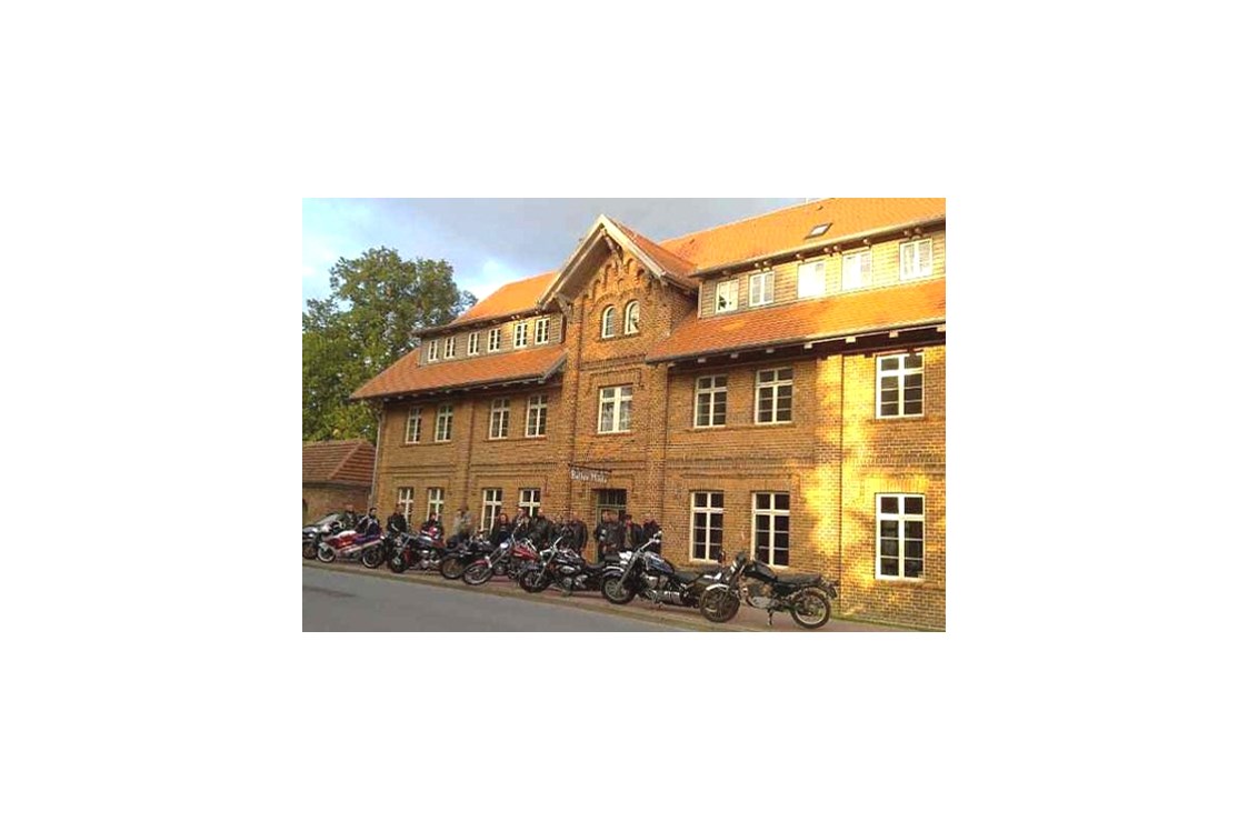Hochzeit: die Motorradfreunde zu Gast - Bolter Mühle