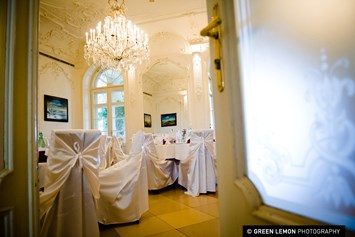 Hochzeit: Der Festsaal vom Schloss Wilhelminenberg in Wien.
Foto © greenlemon.at - Austria Trend Hotel Schloss Wilhelminenberg