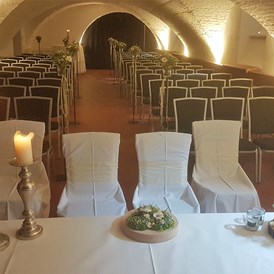 Hochzeit: Festliche Trauung im Kastell Stegersbach - Kastell Stegersbach