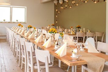 Hochzeit: Der große Festsaal des Bischoff's Landrestaurant bietet Platz für 75 bis 120 Hochzeitsgäste. - Bischoff's Landrestaurant