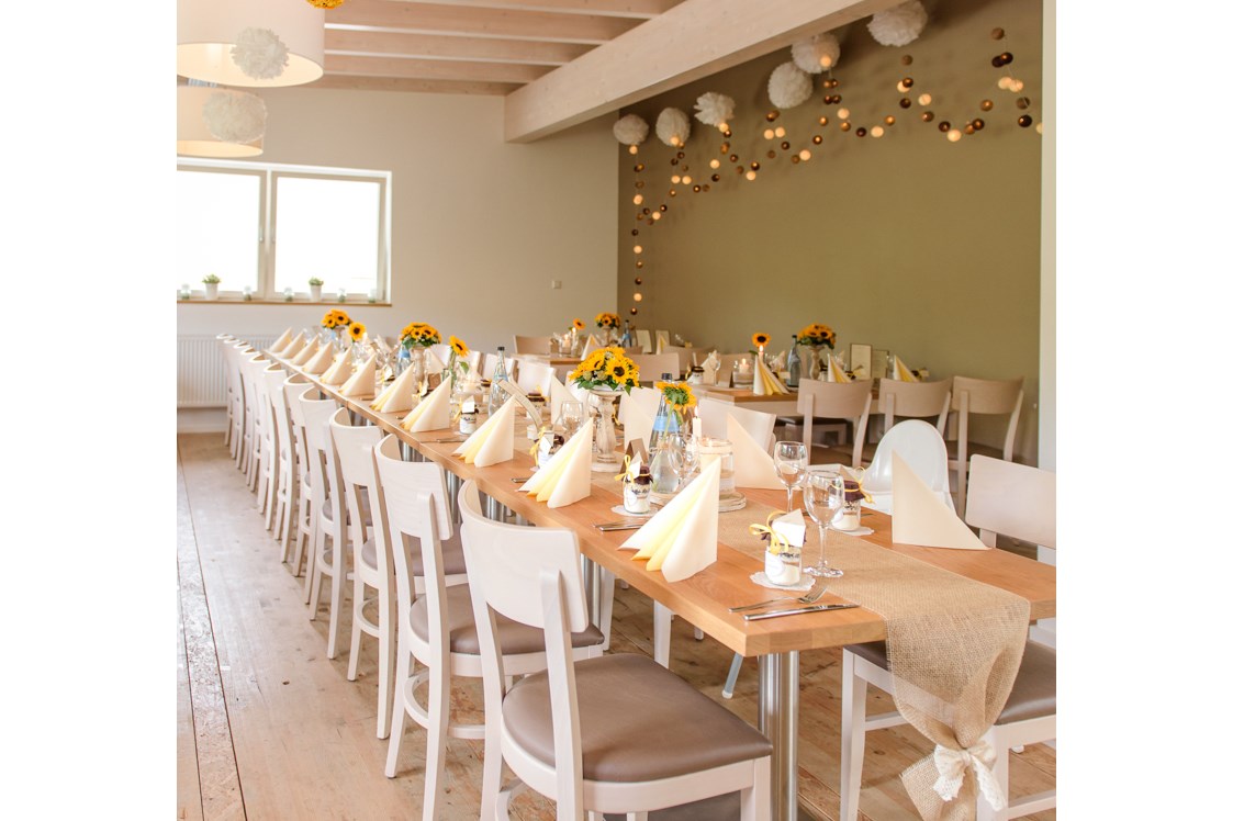 Hochzeit: Der große Festsaal des Bischoff's Landrestaurant bietet Platz für 75 bis 120 Hochzeitsgäste. - Bischoff's Landrestaurant