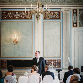 Hochzeit: Eine standesamtliche Trauung auf Schloss Esterházy in Eisenstadt. - Schloss Esterházy