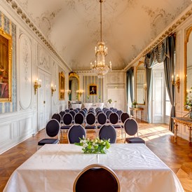 Hochzeit: Für kleinere Gesellschaften bietet sich der wunderschöne Spiegelsaal an - Schloss Esterházy