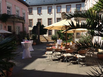 Weingut der Stadt Alzey Angaben zu den Festsälen Historischer Innenhof
