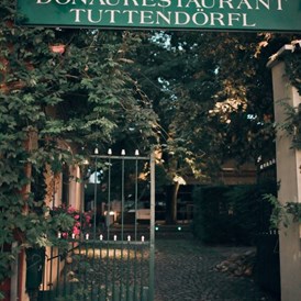 Hochzeit: Heiraten im Restaurant Tuttendörfl in Korneuburg.
Foto © stillandmotionpictures.com - Tuttendörfl Korneuburg