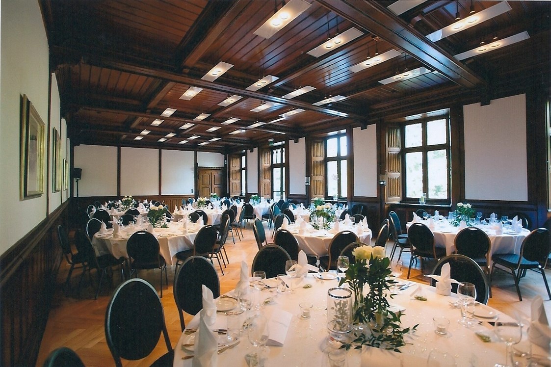 Hochzeit: Unser Rittersaal für eine Hochzeit im Stil des Schlosses  - Brasserie Schloss Paffendorf