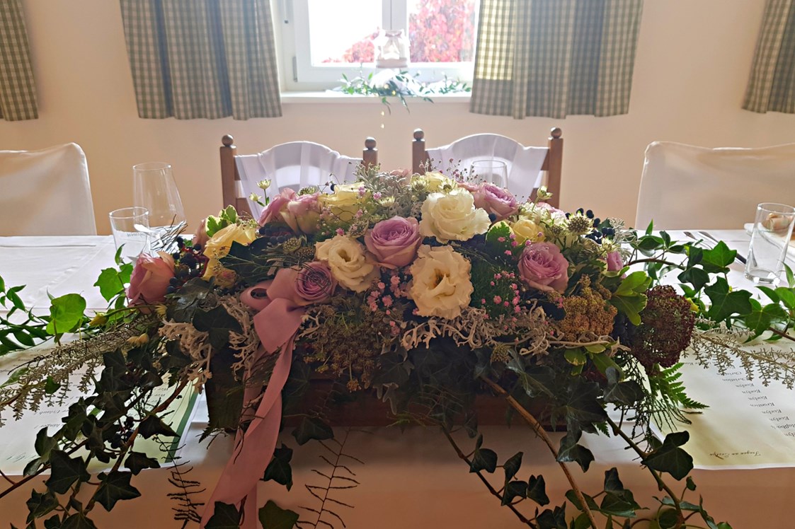 Hochzeit: Tischdeko für Brauttafel - Gasthof Englwirt 