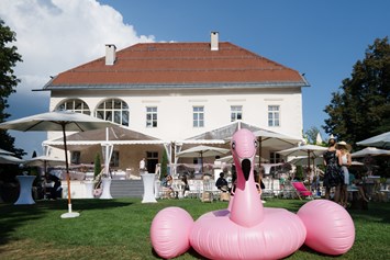 Hochzeit: Beachparty am Sonntag  - Schloss Maria Loretto am Wörthersee
