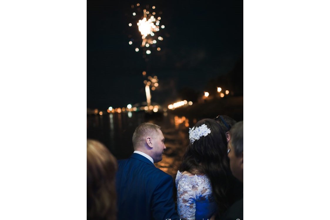 Hochzeit: Genießen Sie vom River's Club aus ein Feuerwerk auf der Donau.
Foto © stillandmotionpictures.com - River's Club