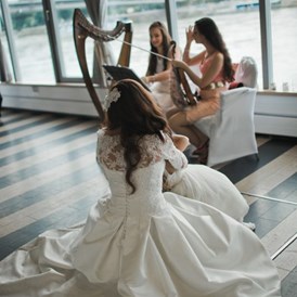 Hochzeit: Heiraten im River's Club dem Clubschiff auf der Donau, Bratislava.
Foto © stillandmotionpictures.com - River's Club