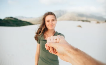 Stai pianificando una proposta di matrimonio? 10 idee romantiche e creative che ti faranno venire la pelle d'oca! - hochzeits-location.info