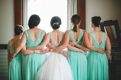 La garde-robe de mariage parfaite : des tenues élégantes pour les invités - hochzeits-location.info