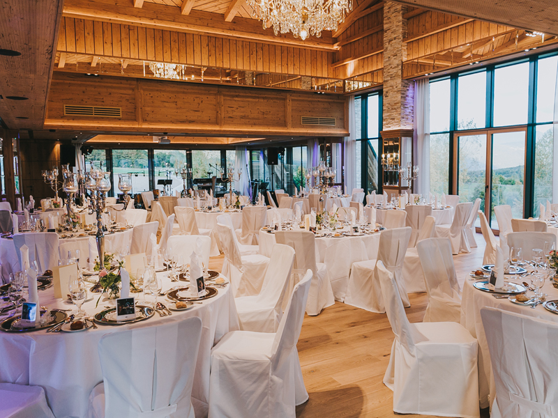 La celebrazione del matrimonio in un ristorante, in una locanda o in un albergo deve ancora aspettare - hochzeits-location.info