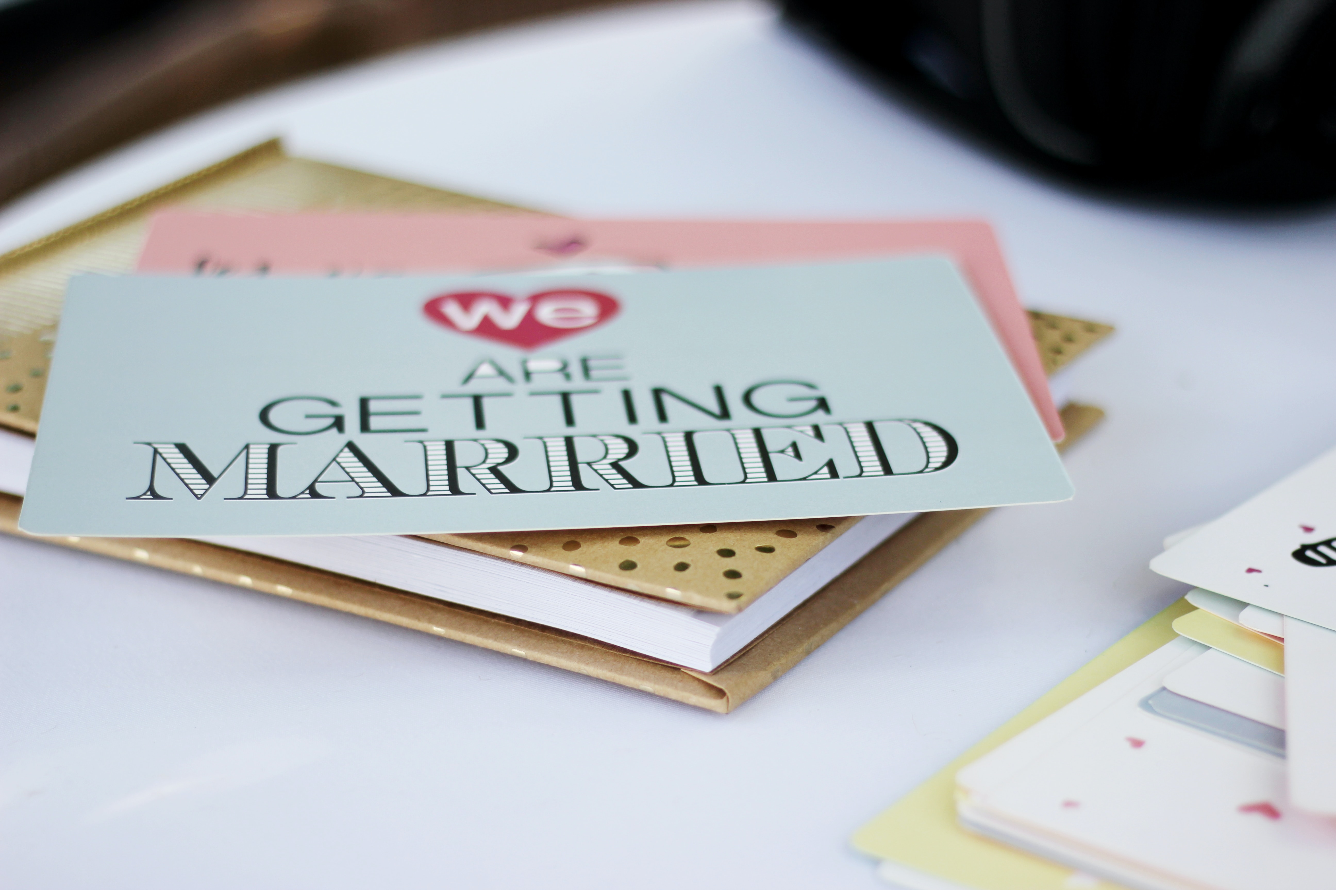 the-7-best-tips-for-wedding-planning-save-the-date-cards