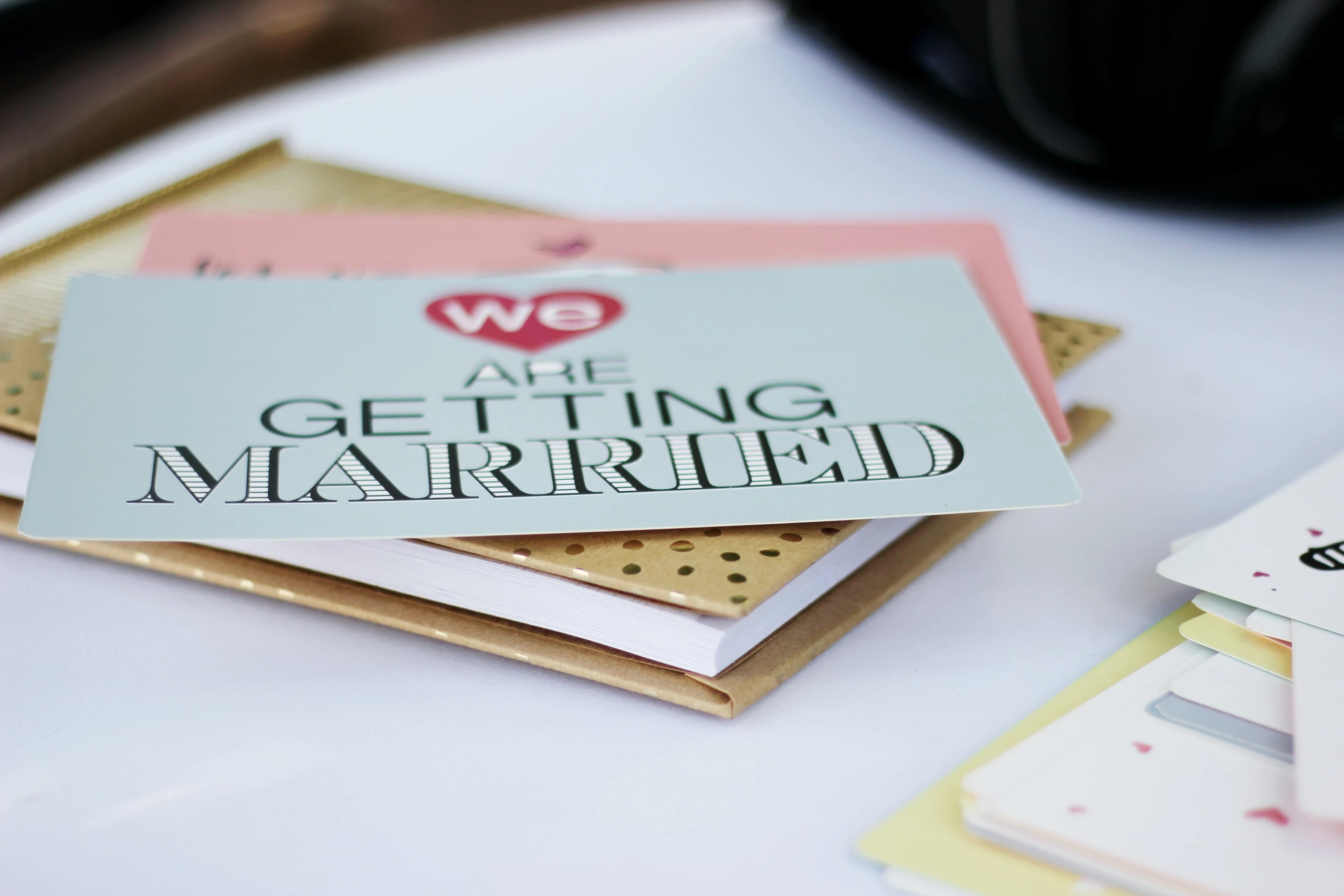 the-7-best-tips-for-wedding-planning-save-the-date-cards