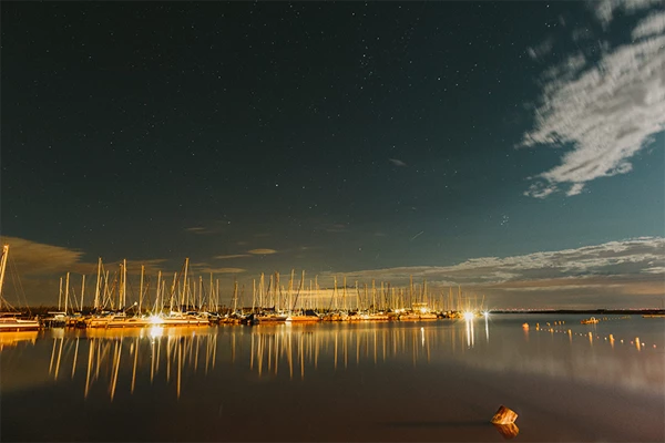Lago di Neusiedl di notte - thomassteibl.com