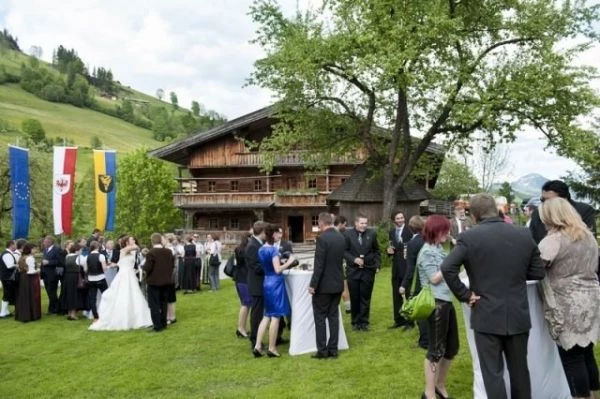 Ländliche Bräuche und uriges Ambiente