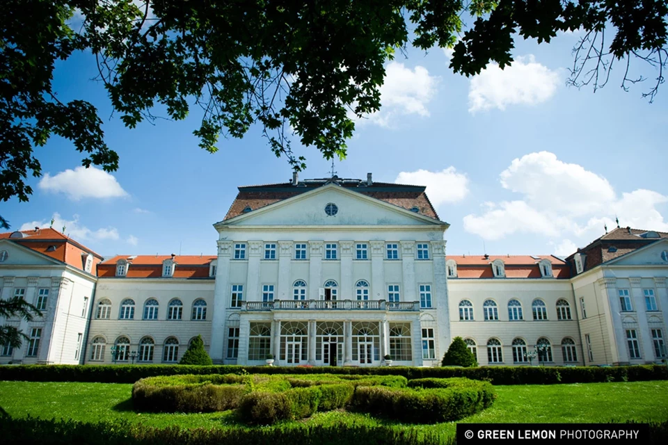 Heiraten im Schloss Wilhelminenberg
