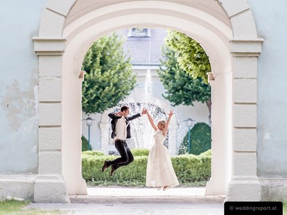 Hochzeit - Sommerhochzeit - Göttlesbrunn - Feiern Sie Ihre Hochzeit im Schloss Halbturn im Burgenland.
Foto © weddingreport.at - Schloss Halbturn - Restaurant Knappenstöckl