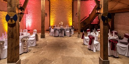 Hochzeit - Geeignet für: Gala, Tanzabend und Bälle - Baden-Württemberg - Mittelalterliche Scheune in Neckarmühlbach
 - Heiraten auf Burg Guttenberg