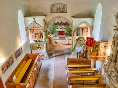 Hochzeit - Umgebung: am Fluss - Deutschland - Burgeigene Kapelle
 - Heiraten auf Schloss Horneck / Eventscheune 