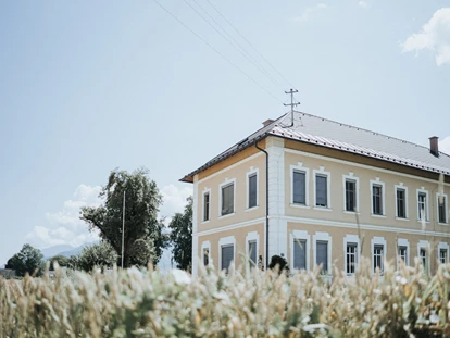 Nozze - interne Bewirtung - Carinzia - In unmittelbarer Nähe und Umgebung finden Brautpaare und Ihre Fotografen pittoreske und verträumte Landschaften für Ihre schönsten Bilder. - Alte Schule