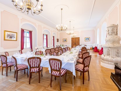 Hochzeit - Trauung im Freien - Bösenneunzen - Schlosshotel Rosenau