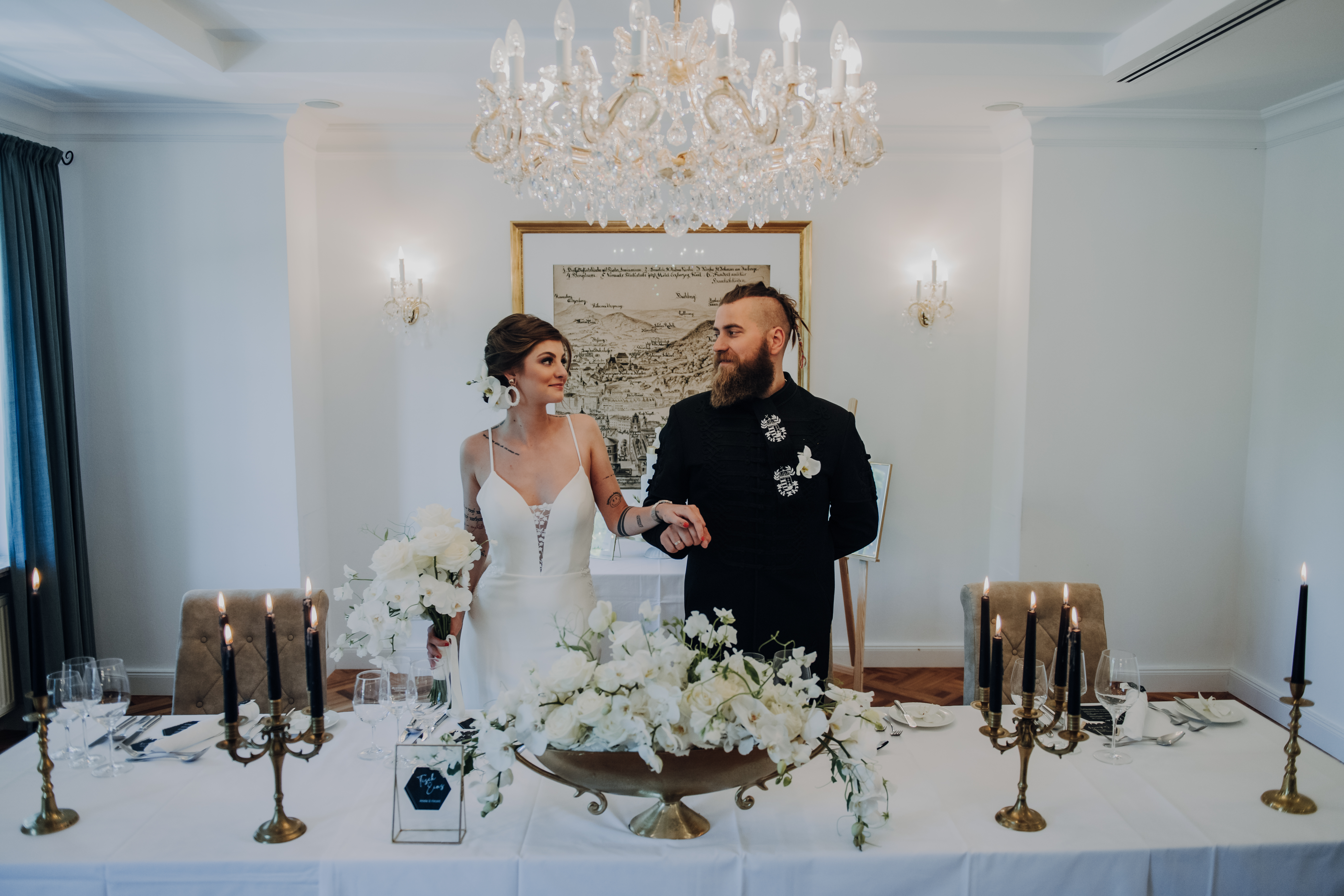 Hochzeitslocation - Brauttafel im Salon Freisaal - ARCOTEL Castellani Salzburg
