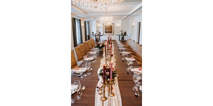 Hochzeit - Art der Location: Restaurant - PLZ 5202 (Österreich) - Tafel im Salon Freisaal - ARCOTEL Castellani Salzburg
