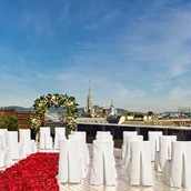 Lieu du mariage - Atmosphere Rooftop Bar im Sommer - Standesamtliche oder Freie Trauung - The Ritz-Carlton, Vienna