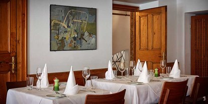 Hochzeit - nächstes Hotel - Schönberg (Anthering, Dorfbeuern) - Bilderstube - K+K Restaurant am Waagplatz