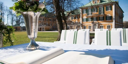 Hochzeit - Art der Location: Villa - Bürmoos - Die Standesamtliche Trauung im wunderschönen Park - Gwandhaus
