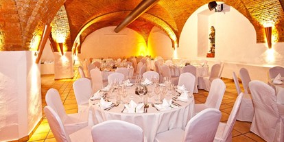 Hochzeit - Art der Location: Eventlocation - Straßwalchen - Gala-Bestuhlung in unserem Braugewölbe - Stiegl-Brauwelt