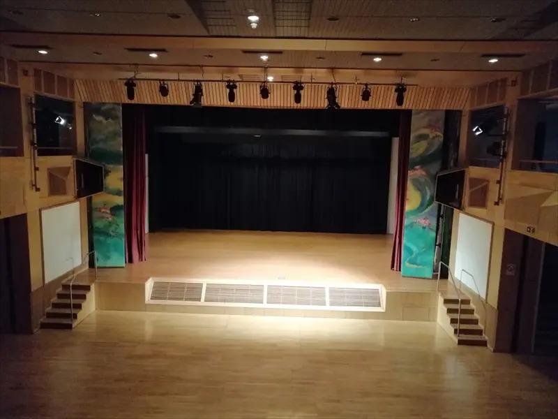 Hochzeitslocation - Stilvolle Hochzeitslocation mit flexiblen Raumkonzepten für individuelle Feier - Festsaal der Stadtgemeinde Neumarkt