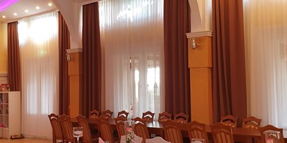 Hochzeit - Umgebung: in einer Stadt - Wien - Hochzeitssaal Wien Rosental