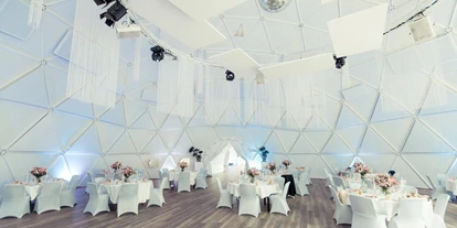 Wedding - interne Bewirtung - Lower Saxony - Der Festsaal der Eventlocation Atmosflair in Niedersachsen. - Atmosflair Hildesheim