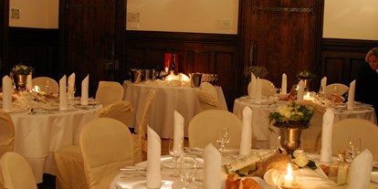 Hochzeit - Geeignet für: Firmenweihnachtsfeier - Wuppertal -  Schloss Grünewald Location